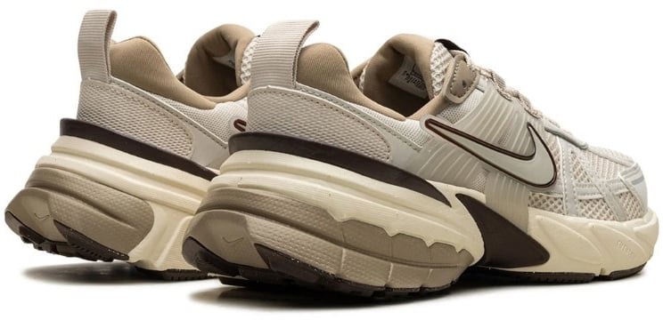 Nike V2K Run Light Orewood Brown