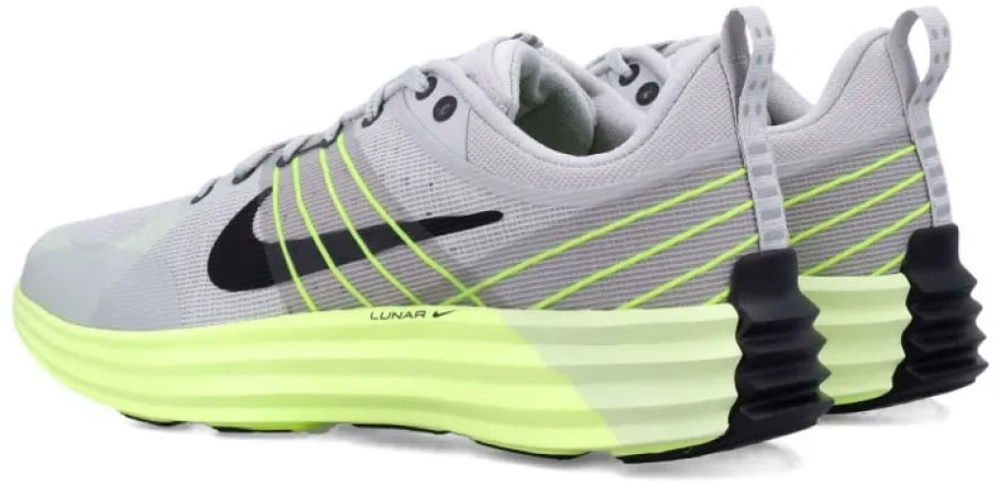 Lunar Roam Sneakers