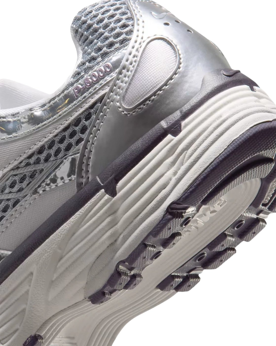 Nike P-6000 Sneaker Vast Grey/Metallic Silver/Dark Raisin
