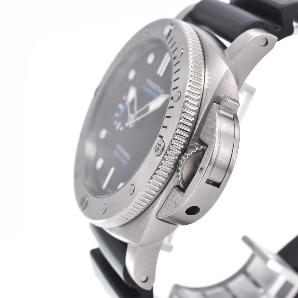 Panerai Luminor Submersible 300M Automatic Carbotech and Rubber 42