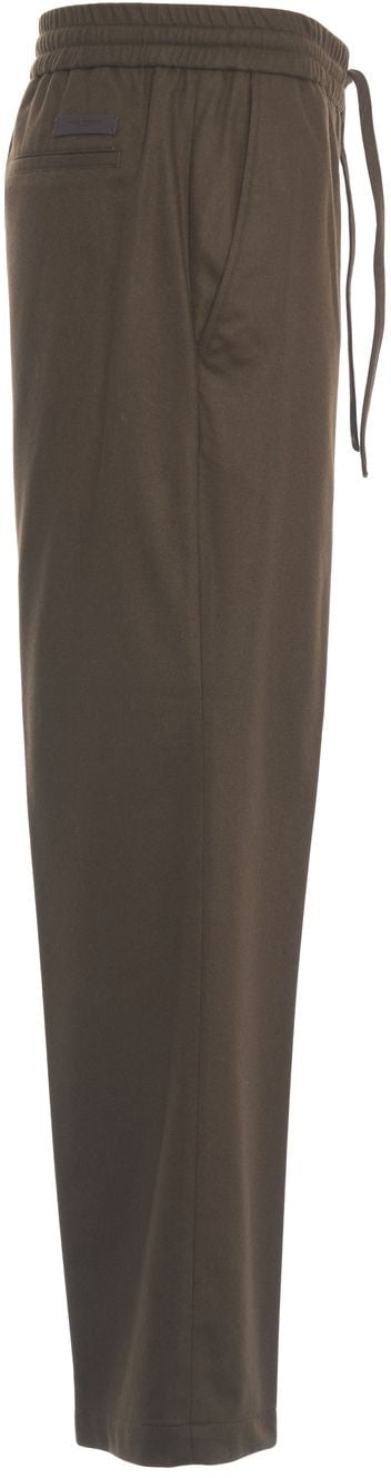 Straight cut trousers