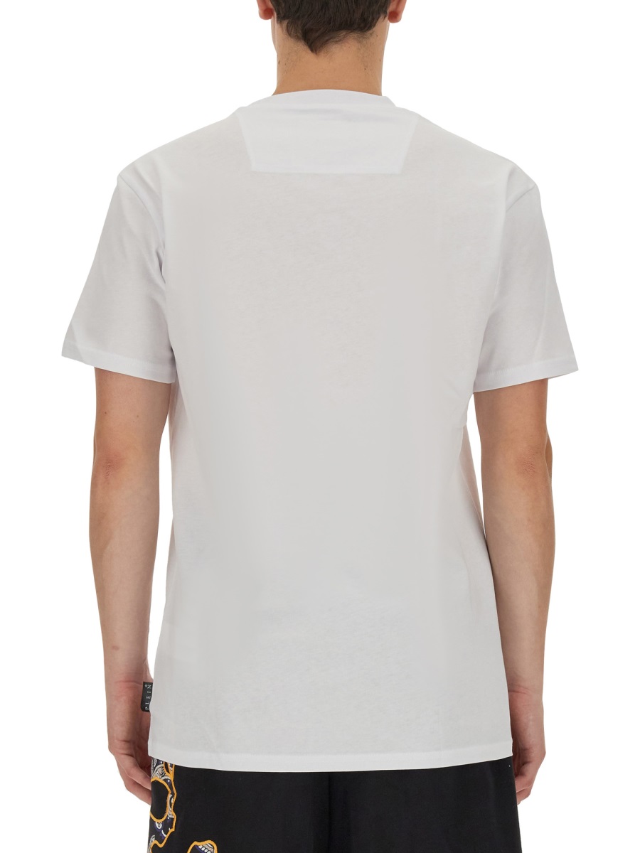 T-SHIRT WITH LOGO