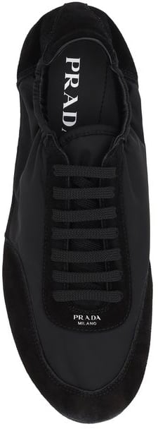 Black Sleek Minimalist Suede Accents Sneakers