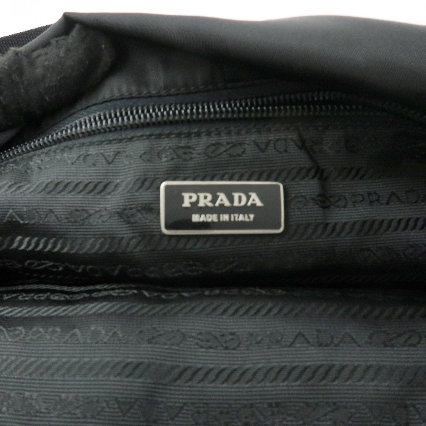 Prada Buckle Messenger Tessuto Medium