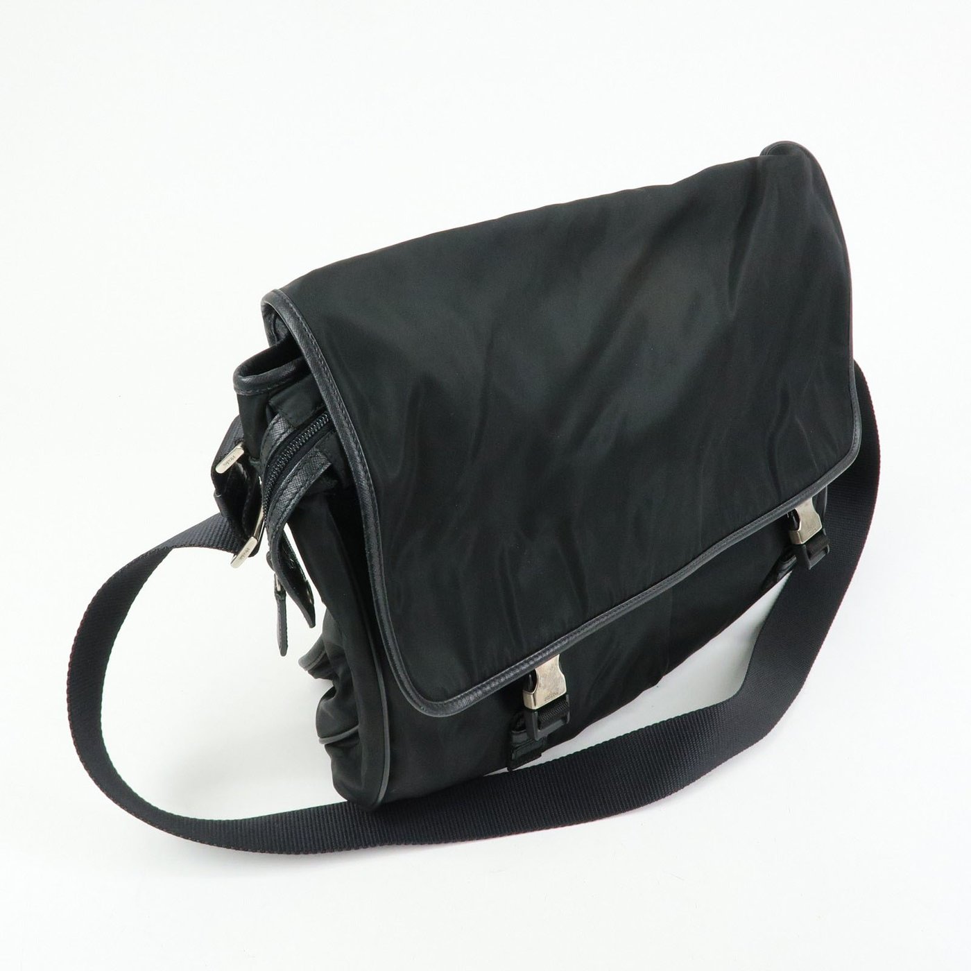 Prada Buckle Messenger Tessuto Medium