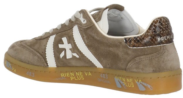 Sneakers Brown