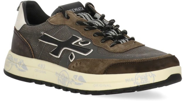 Sneakers Brown