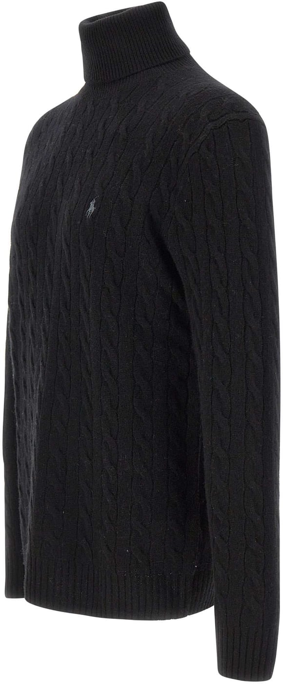 Sweaters Black