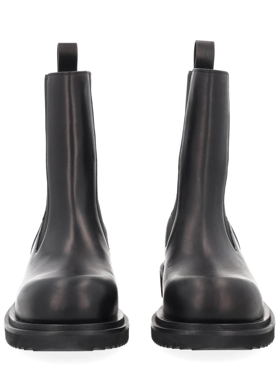 Black Beatle Gabe Ridged Sole Boots
