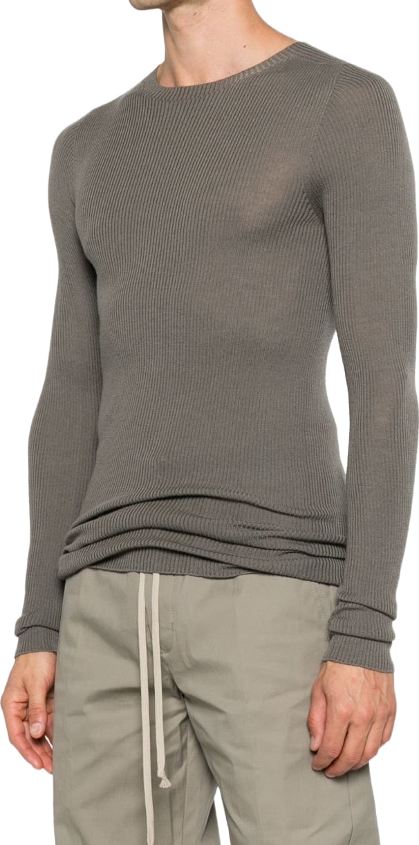 Sweaters Dust