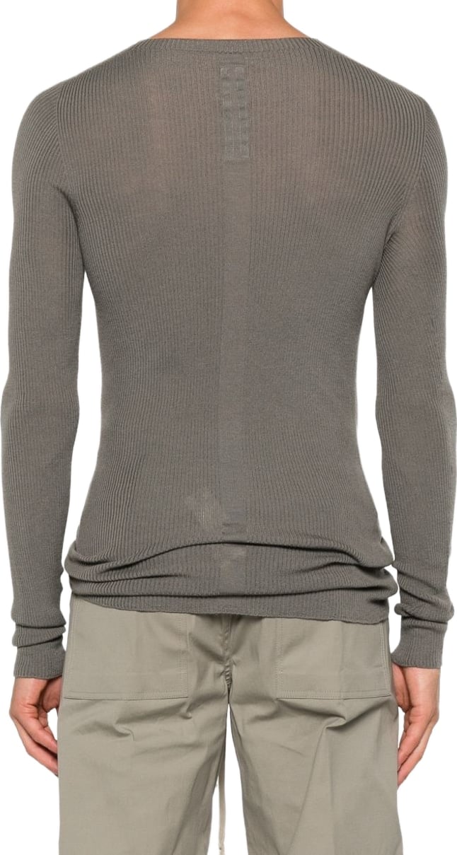 Sweaters Dust