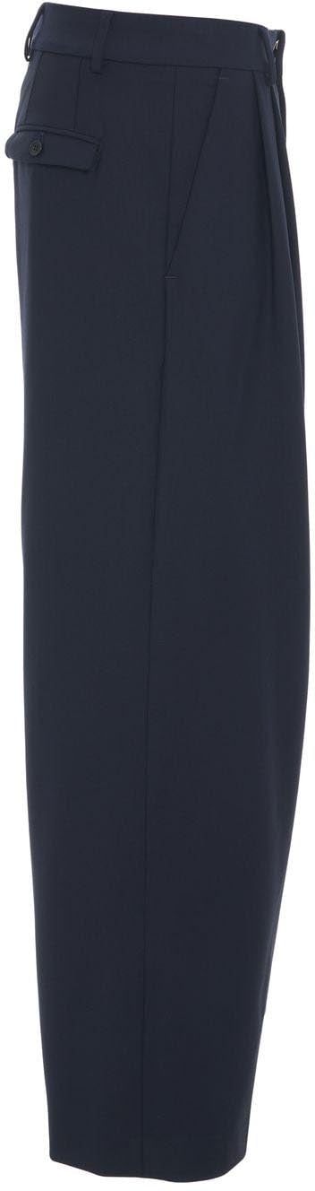 Pleated trousers