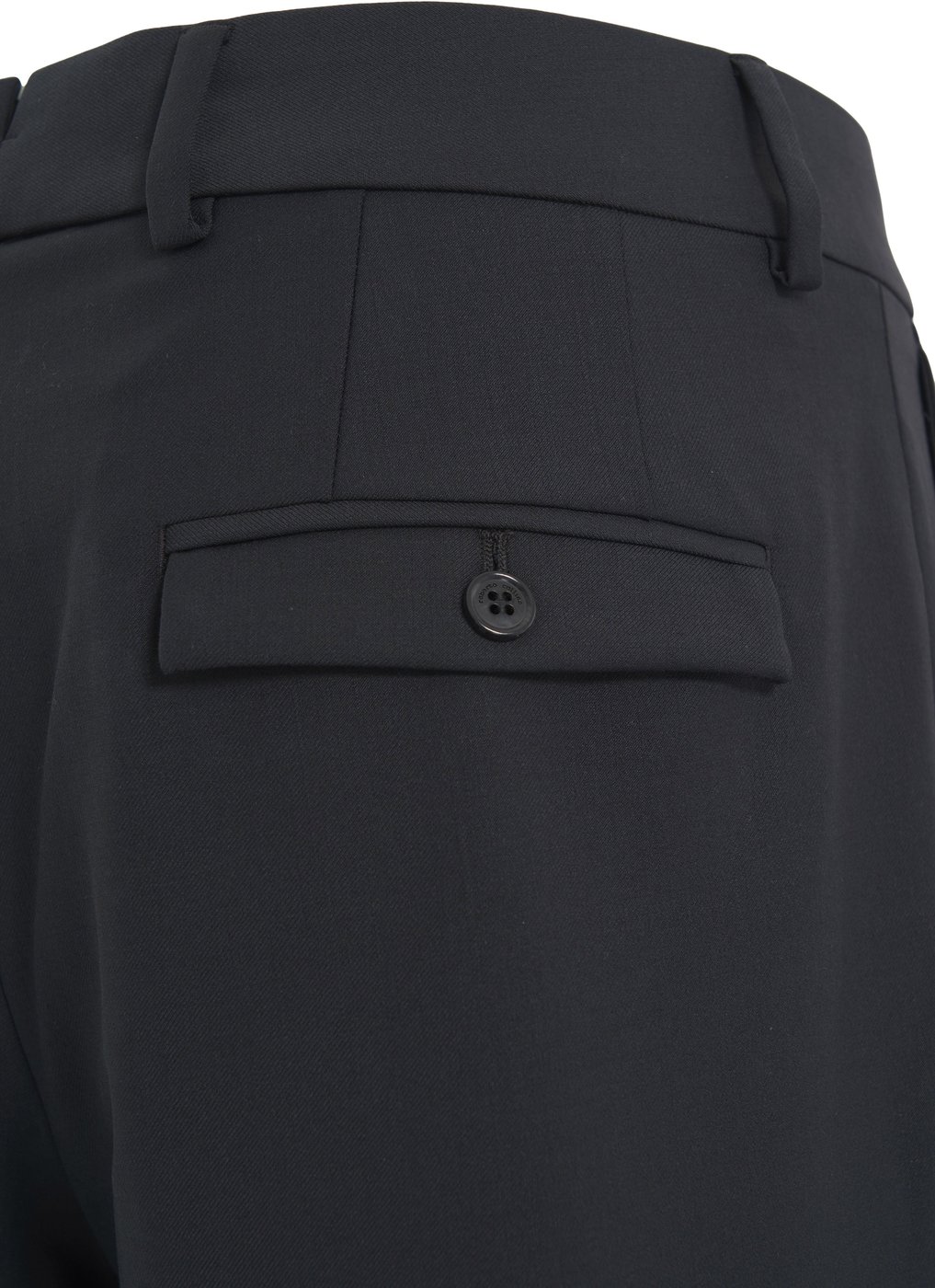 Pleated trousers
