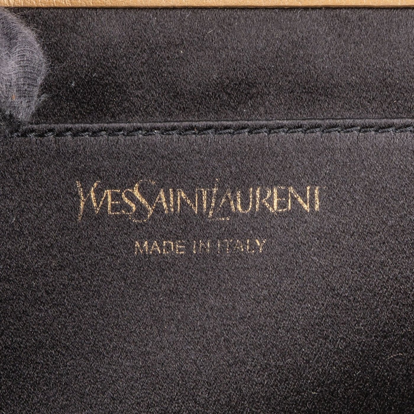 Yves Saint Laurent Grained Calfskin Belle De Jour Clutch