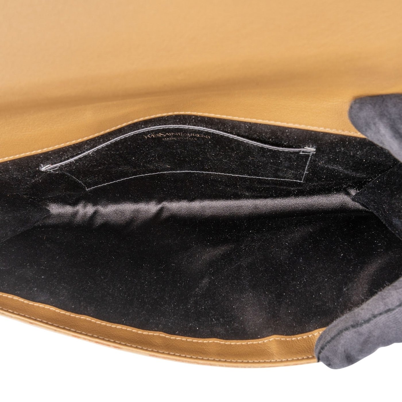Yves Saint Laurent Grained Calfskin Belle De Jour Clutch