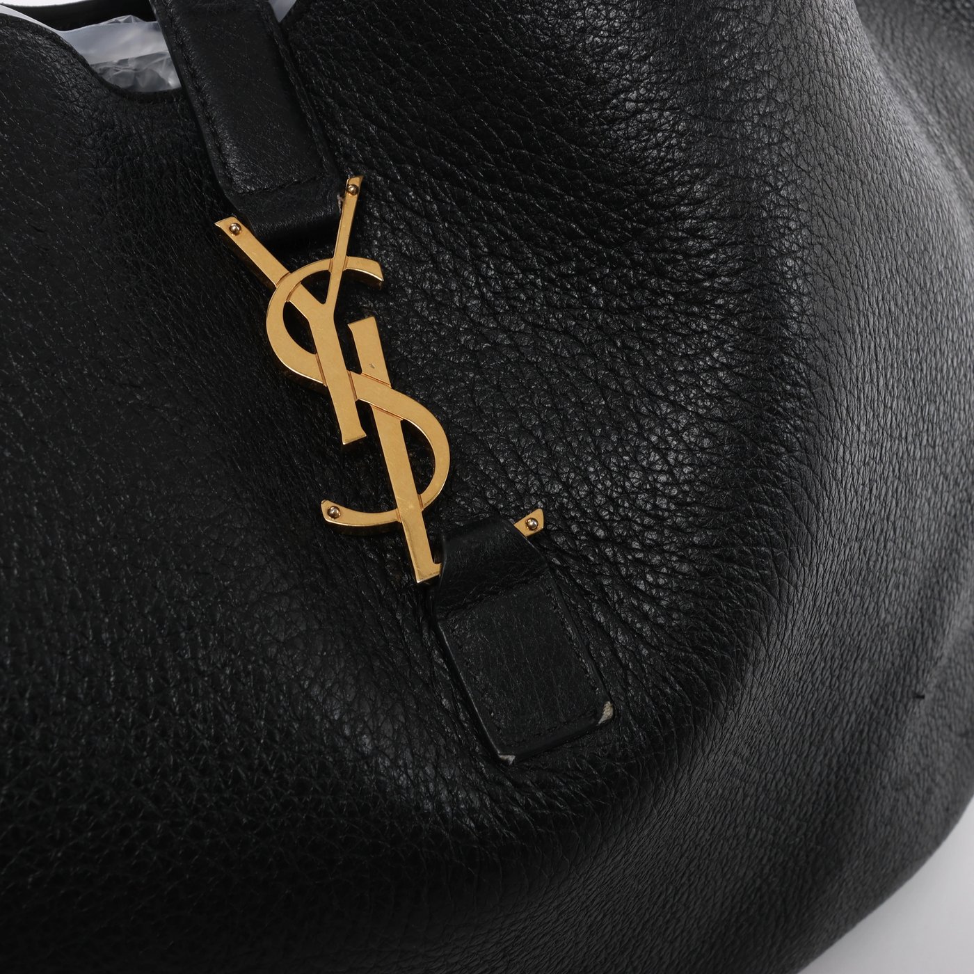 Saint Laurent Paris Le 5 À 7 Bea Leather Shoulder Bag in Black 763435