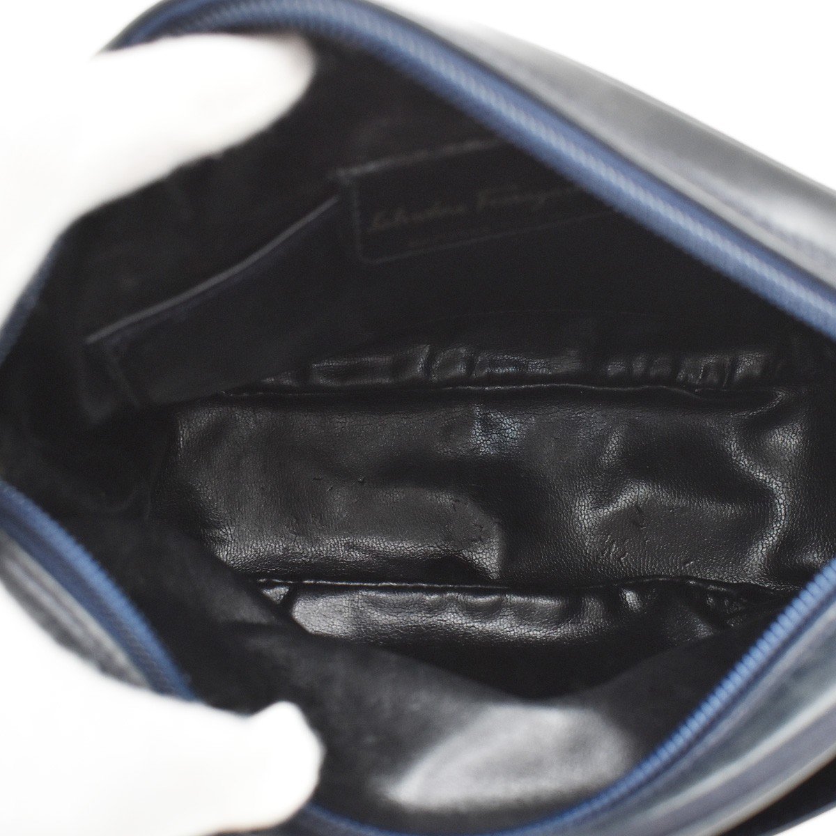 Salvatore Ferragamo Vara Bow Camera Leather