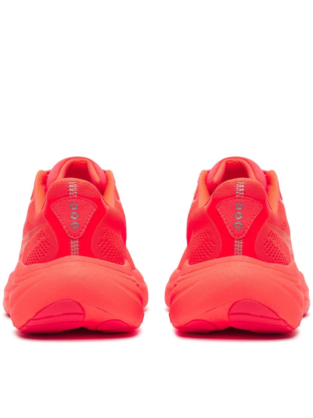 Streamlined Athletic Sneakers with Breathable Mesh Upper