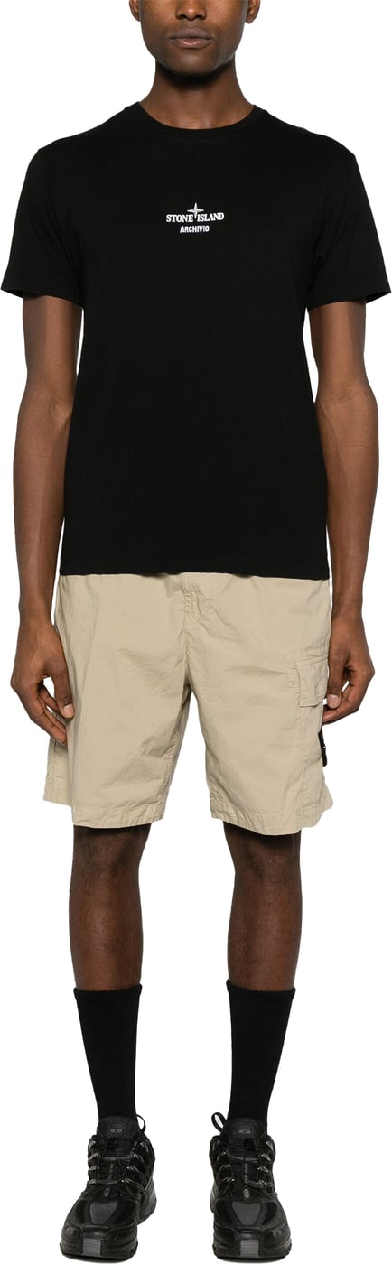 black archivio t-shirt