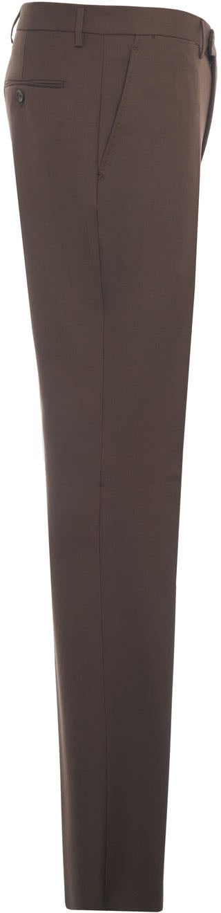 Suit in wool