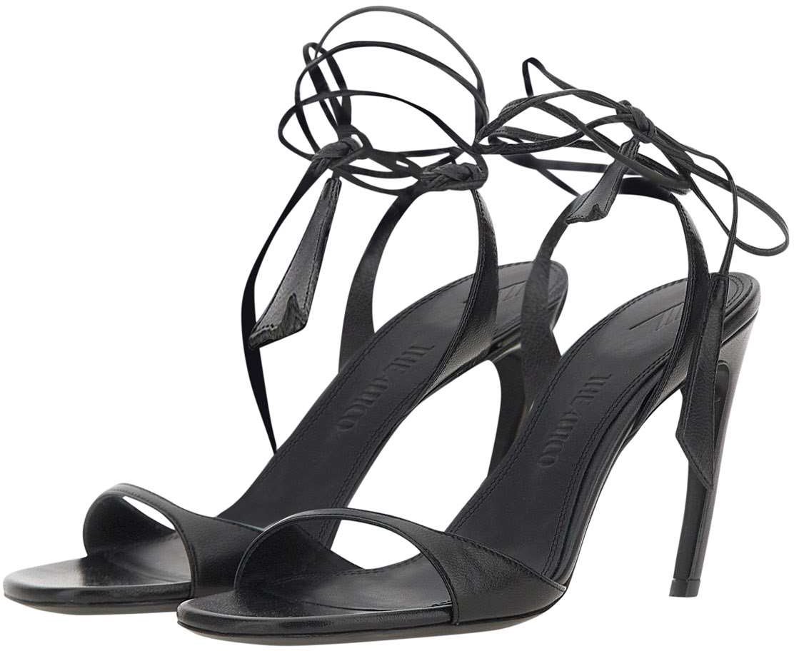 With Heel Black