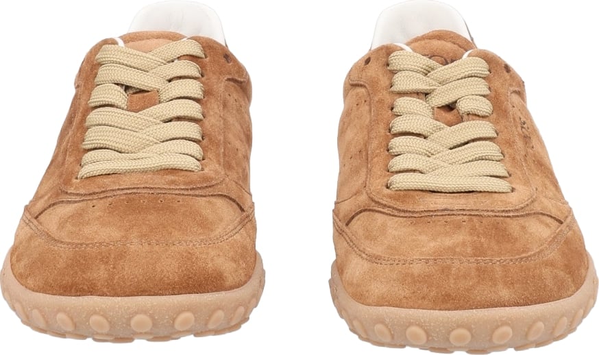 Sneaker in Suede