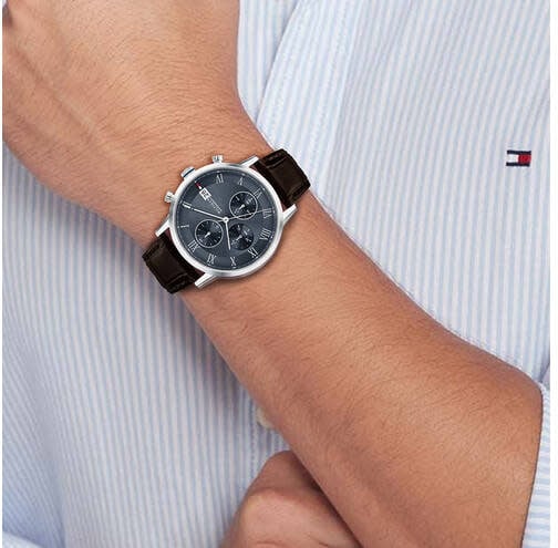 Tommy Hilfiger Horloge TH1710795 Kane Staal Quartz Chronograaf met Bruin Leren Horlogeband 42mm