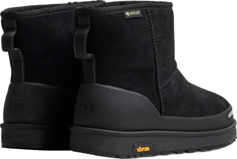 UGG Classic Mini Guard Gore-Tex Man Black boot