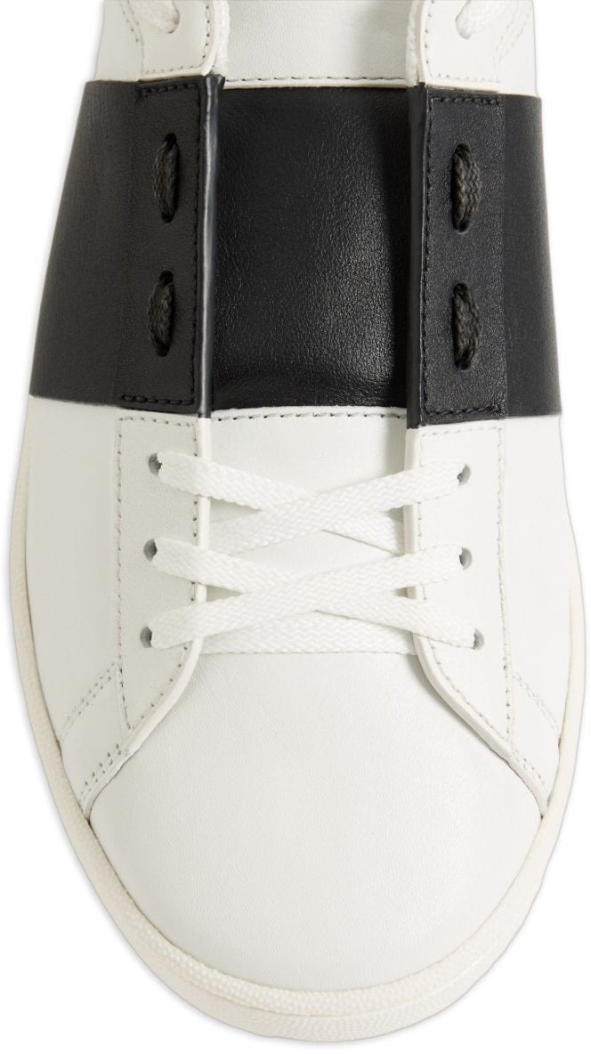 Sneakers White