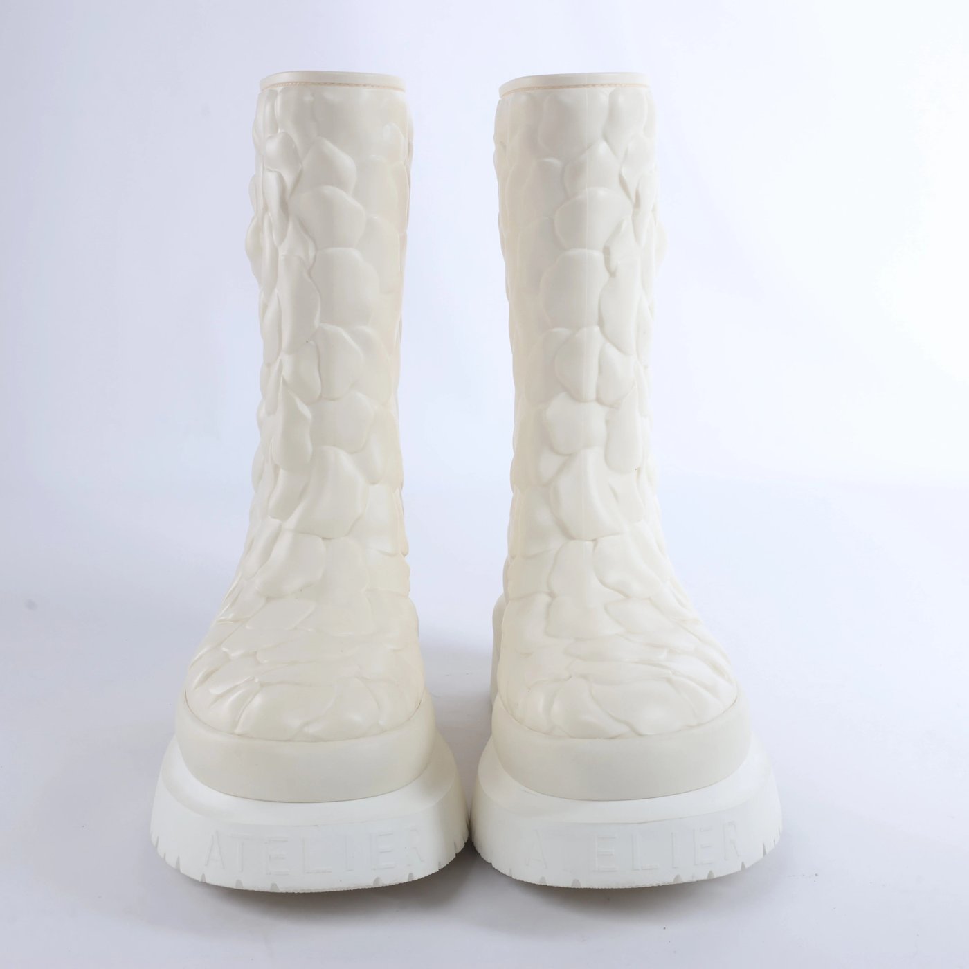 Valentino Garavani Atelier Rose Edition Rubber Rain Boots in White, Size EU 38