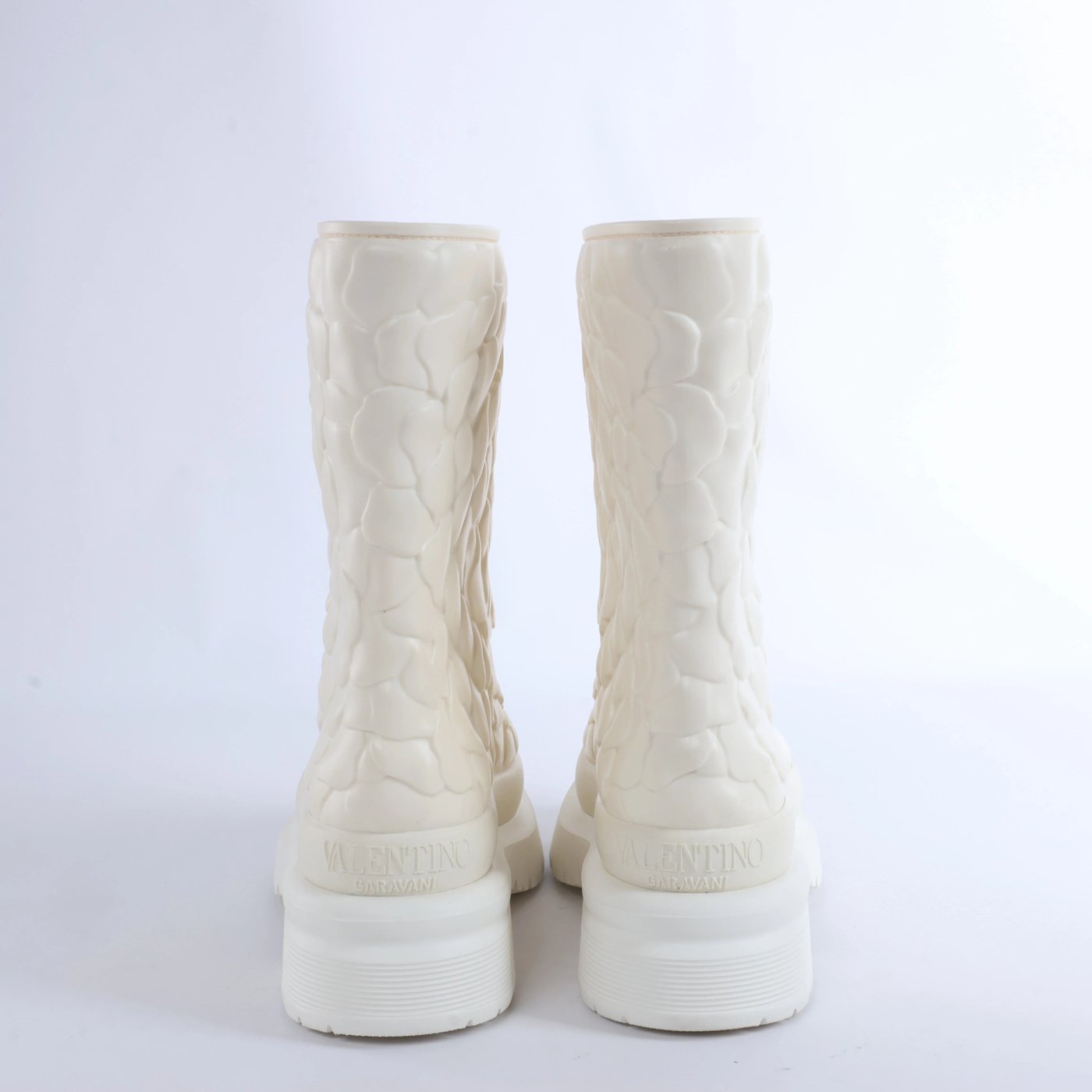 Valentino Garavani Atelier Rose Edition Rubber Rain Boots in White, Size EU 38