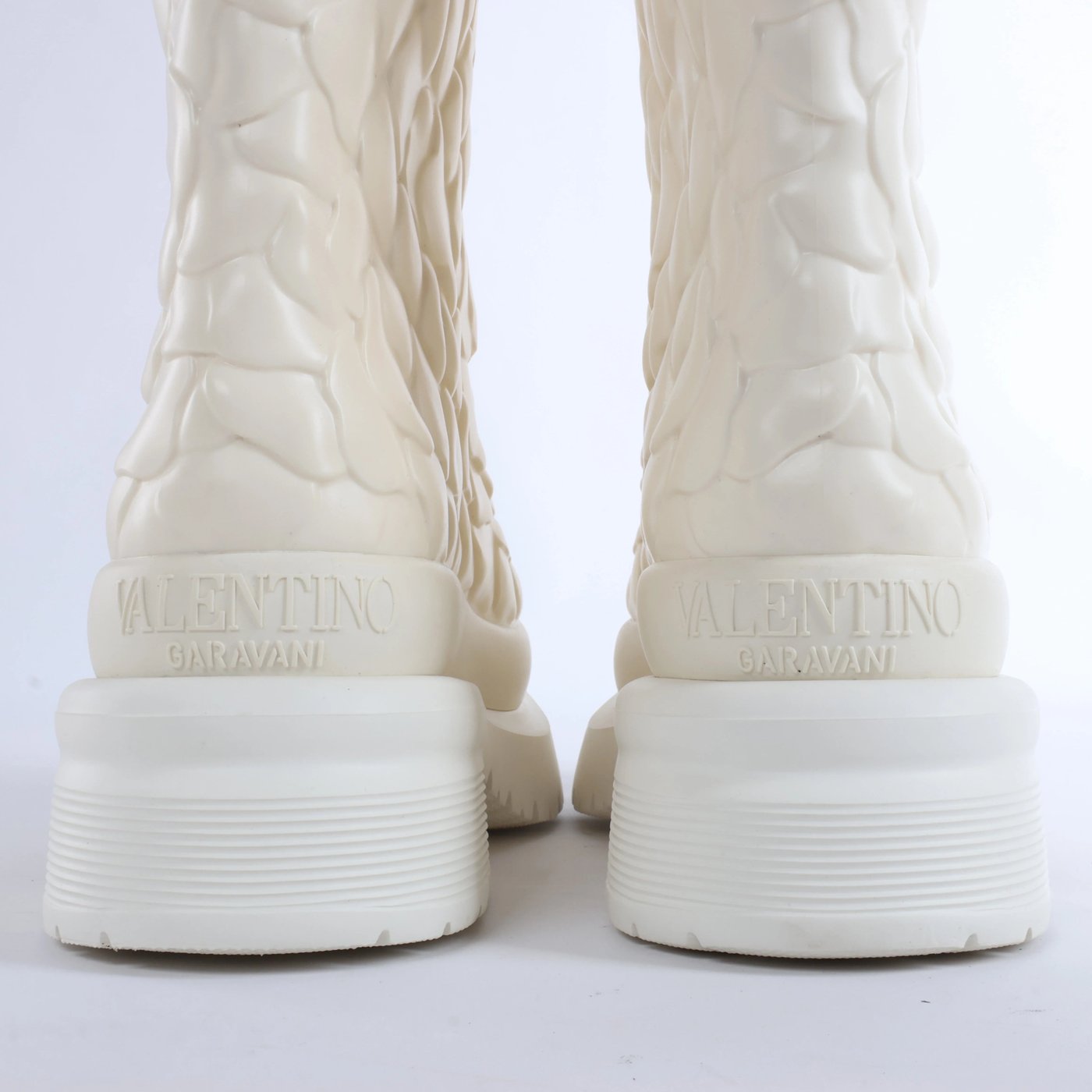 Valentino Garavani Atelier Rose Edition Rubber Rain Boots in White, Size EU 38