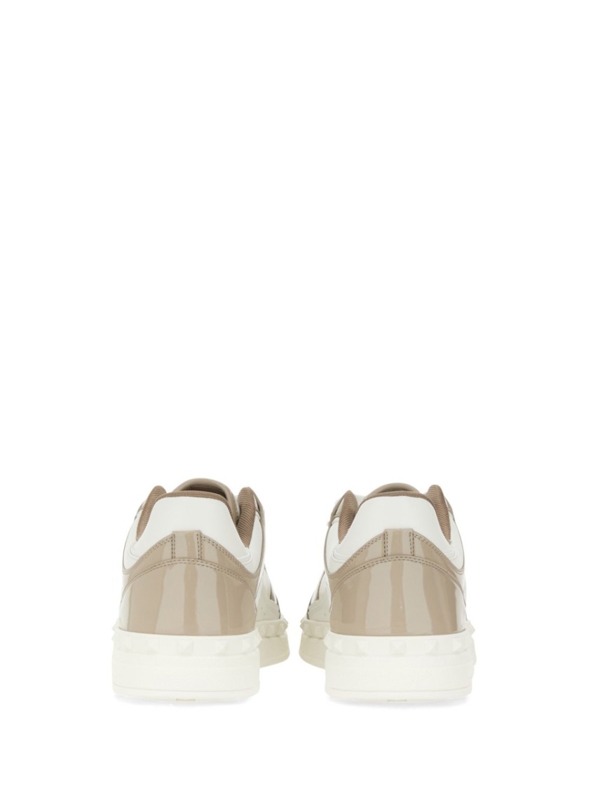 "Freedots" Low Top Sneaker