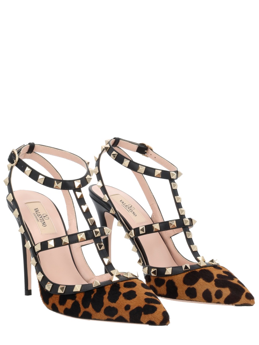 Leopard Rockstud Leather Pointed Ankle Pumps