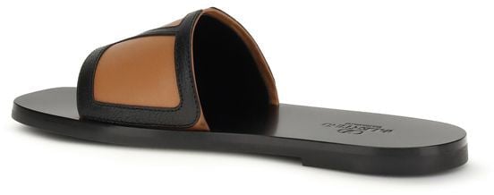 Valentino Garavani Black Calf Leather Bos Taurus Flat Sandals