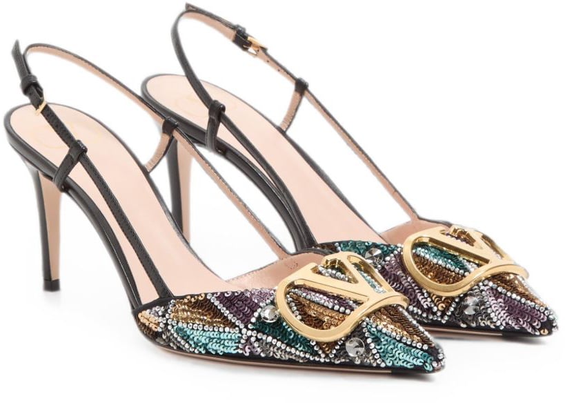With Heel Black