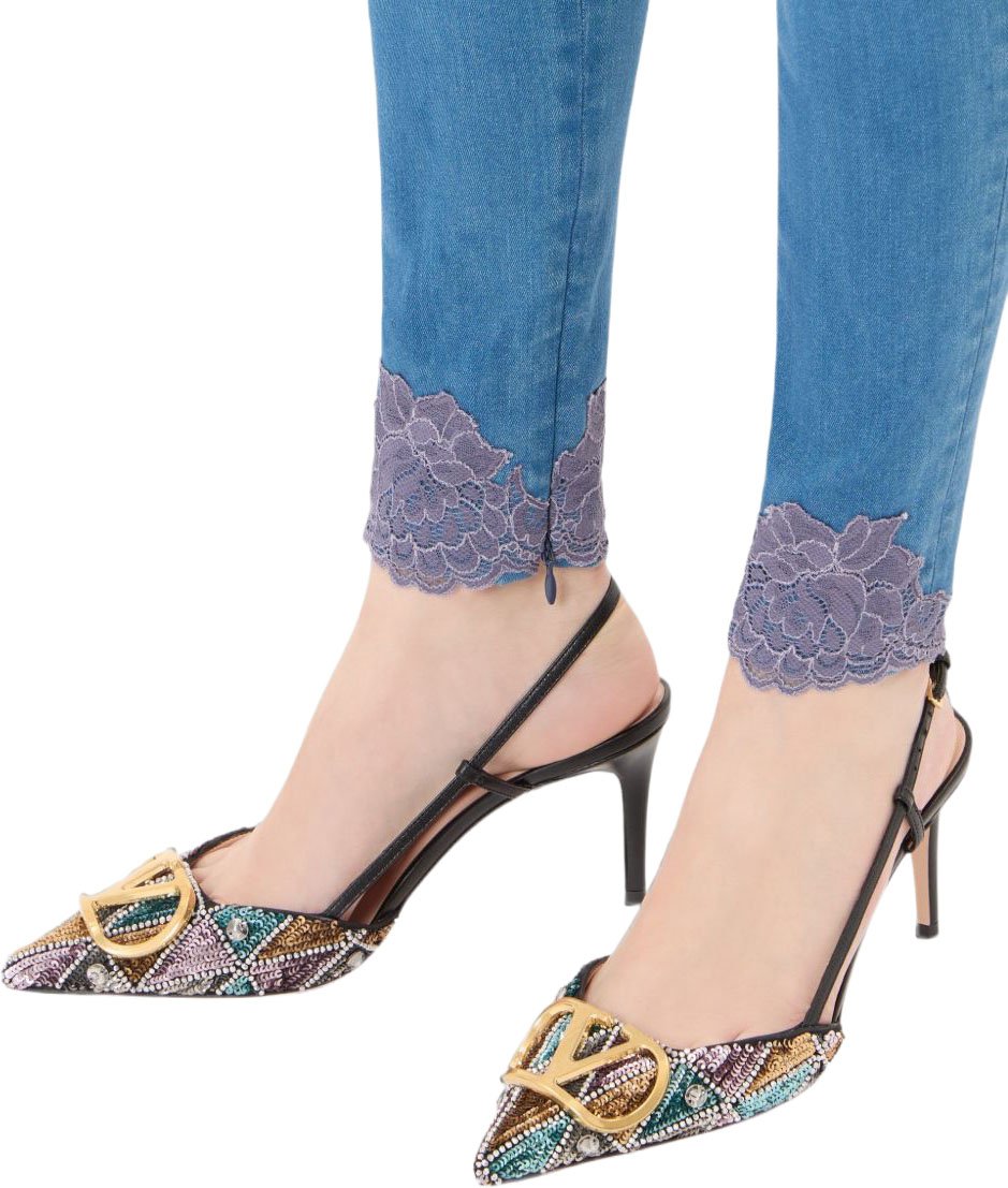 With Heel Black