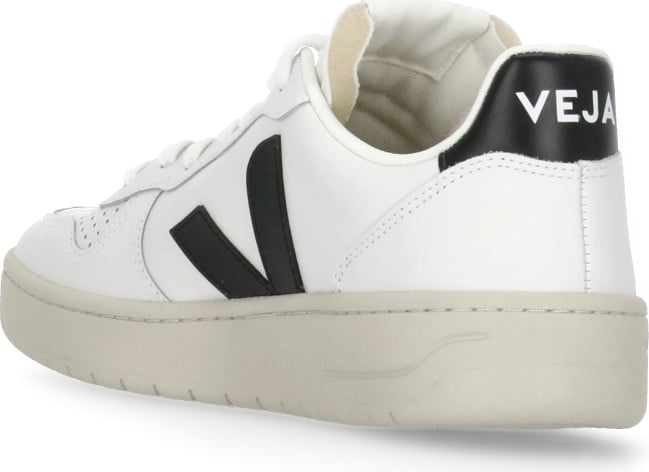 Sneakers White