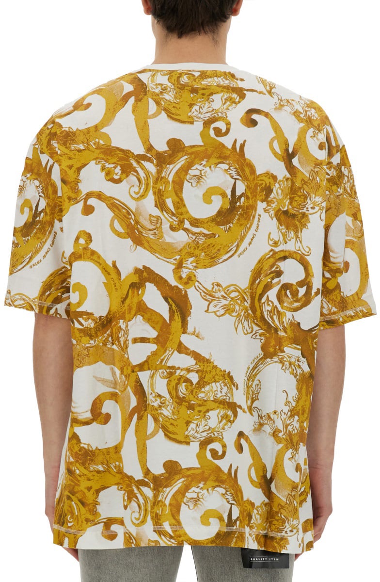 T-SHIRT WITH LOGO