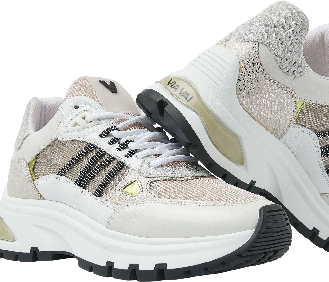 Liz Dae Sneakers