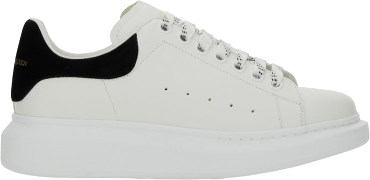 Oversized Sneaker