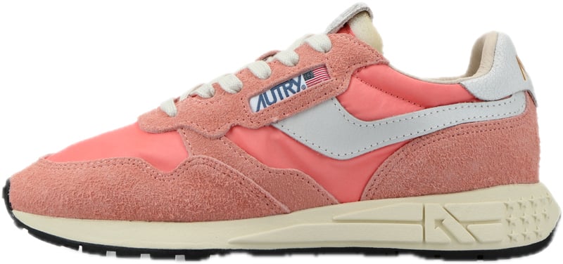 sneakers peach
