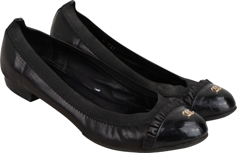 Chanel Leather Fringed Patent Cap Toe CC Elastic Ballerina Flats (35)