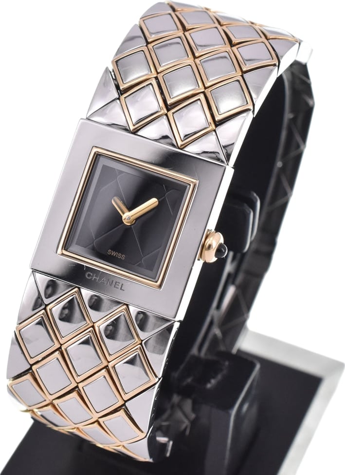 Chanel Matelasse Quartz Stainless Steel 19