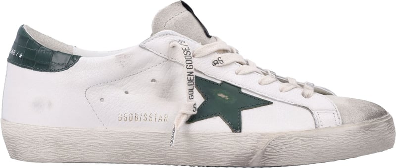 Low-Top Sneakers with Contrasting Star Detail