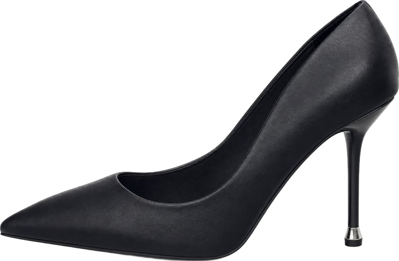 With Heel Black