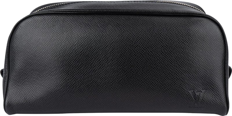 Louis Vuitton Taiga Leather Trousse Toilette Clutch