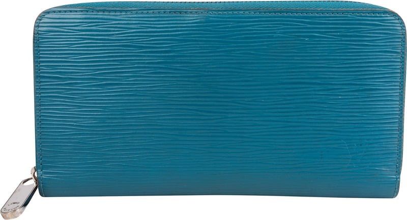 Louis Vuitton Blue Epi Leather Zippy Wallet