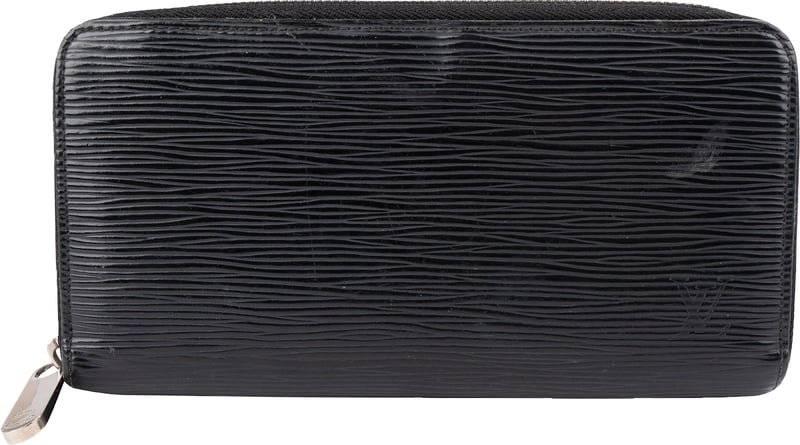Louis Vuitton Noir Epi Leather Zippy Wallet