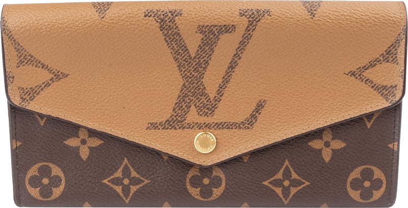 Louis Vuitton Canvas Monogram Giant Reverse Sarah Wallet